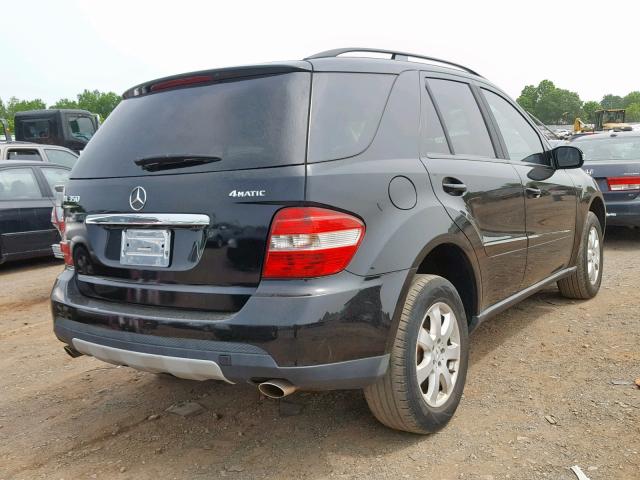 4JGBB86E77A228128 - 2007 MERCEDES-BENZ ML 350 BLACK photo 4