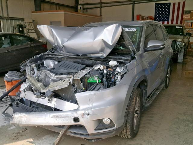 5TDKKRFHXES010950 - 2014 TOYOTA HIGHLANDER SILVER photo 2