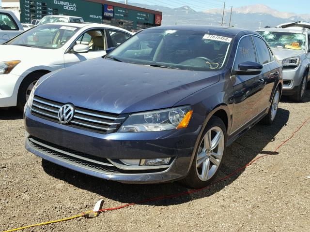 1VWBS7A36FC054461 - 2015 VOLKSWAGEN PASSAT SE BLUE photo 2