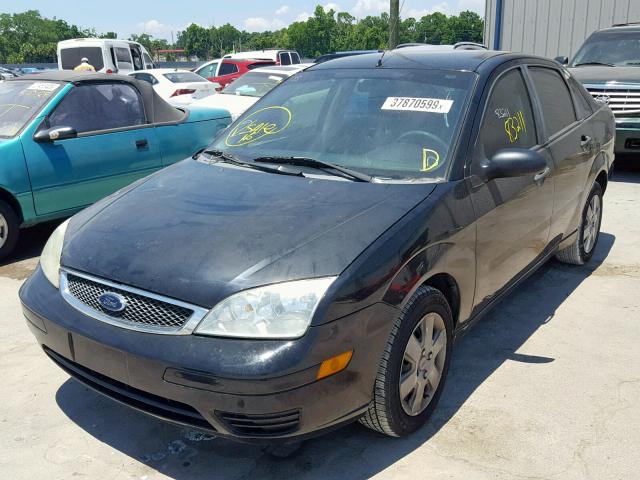 1FAFP34N37W180780 - 2007 FORD FOCUS ZX4 BLACK photo 2