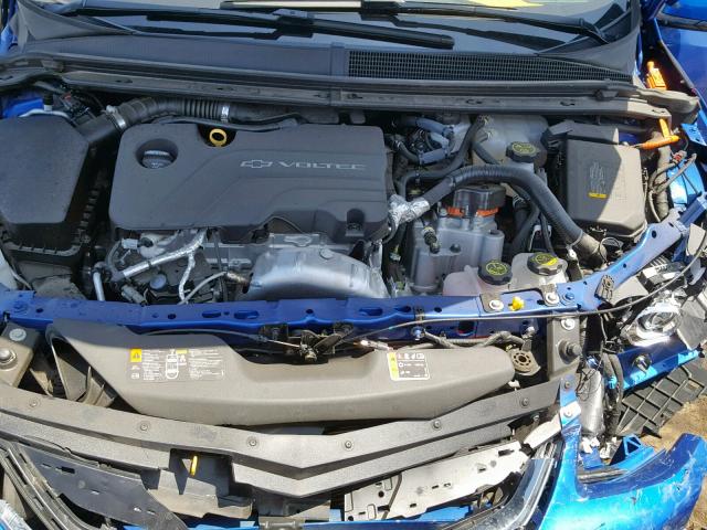 1G1RC6S56JU118177 - 2018 CHEVROLET VOLT LT BLUE photo 7