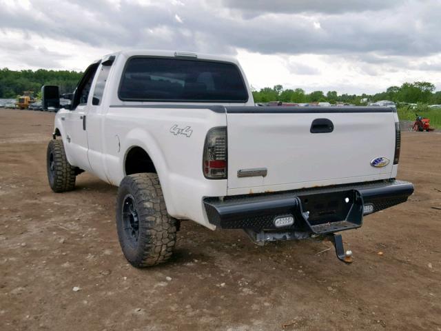 1FTSX21P06EA56186 - 2006 FORD F250 SUPER WHITE photo 3