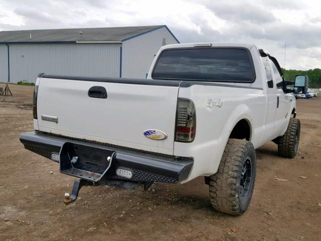 1FTSX21P06EA56186 - 2006 FORD F250 SUPER WHITE photo 4