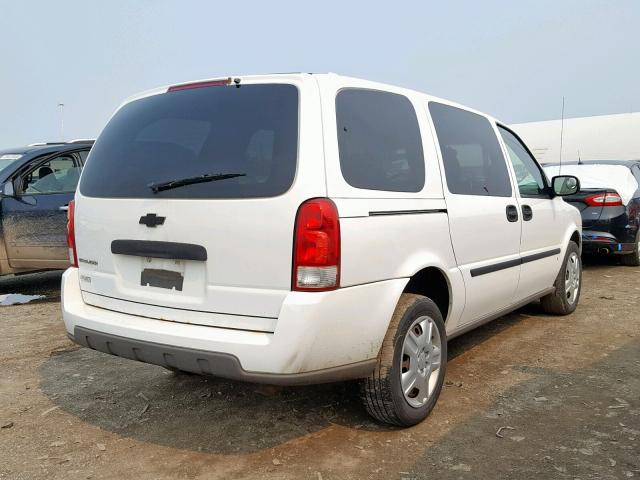 1GBDV13W78D125014 - 2008 CHEVROLET UPLANDER I WHITE photo 4