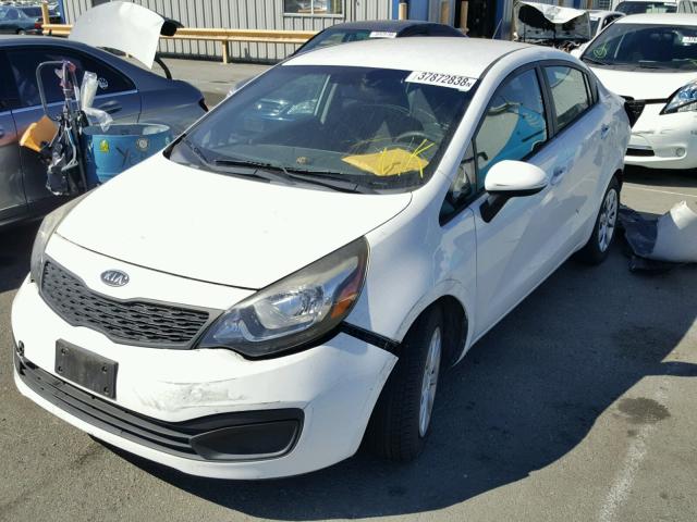 KNADM4A35C6078035 - 2012 KIA RIO LX WHITE photo 2