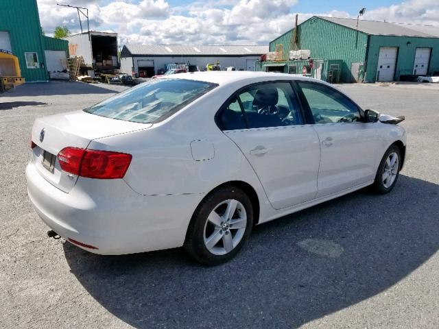 3VWDL7AJ1CM415738 - 2012 VOLKSWAGEN JETTA TDI WHITE photo 4