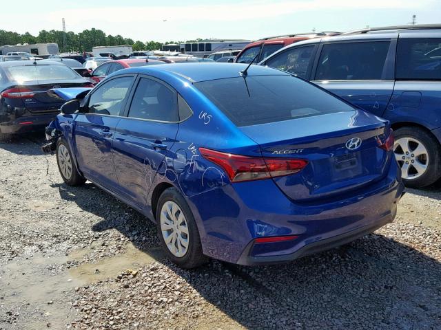 3KPC24A32JE012425 - 2018 HYUNDAI ACCENT SE BLUE photo 3