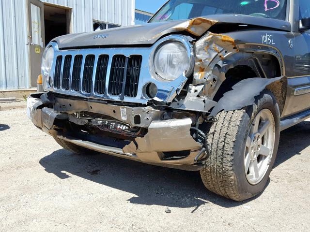 1J4GL58K67W585063 - 2007 JEEP LIBERTY LI GOLD photo 9