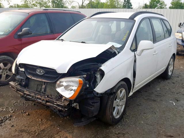 KNAFG526087130963 - 2008 KIA RONDO LX WHITE photo 2