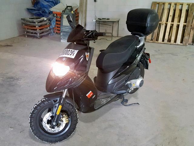 ZAPM707E0C4001417 - 2012 PIAGGIO TYPHOON 12 BLACK photo 2