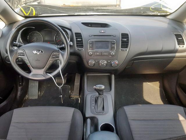 KNAFX4A87E5121598 - 2014 KIA FORTE EX BLACK photo 9