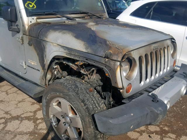 1C4AJWBG6CL130852 - 2012 JEEP WRANGLER S 银色 照片 9