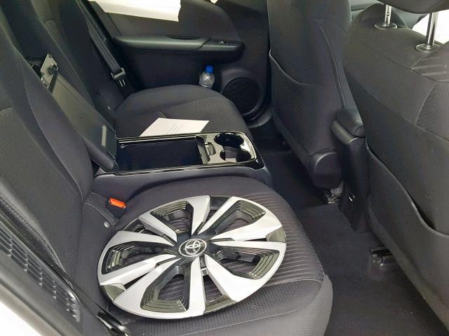 JTDKARFP0H3067819 - 2017 TOYOTA PRIUS PRIM 白色 照片 6