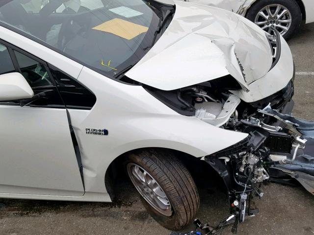 JTDKARFP0H3067819 - 2017 TOYOTA PRIUS PRIM 白色 照片 9