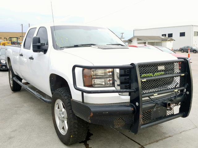 1GT12ZC83CF226734 - 2012 GMC SIERRA K25 WHITE photo 1