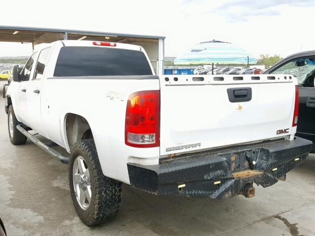 1GT12ZC83CF226734 - 2012 GMC SIERRA K25 WHITE photo 3