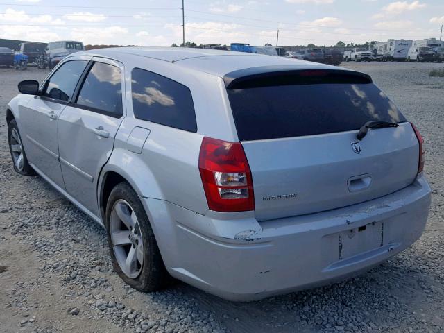 2D4FV47T87H778459 - 2007 DODGE MAGNUM SE SILVER photo 3