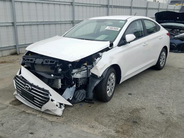 3KPC24A39KE071845 - 2019 HYUNDAI ACCENT SE WHITE photo 2