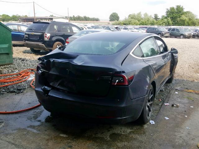 5YJ3E1EA0JF101662 - 2018 TESLA MODEL 3 GRAY photo 4