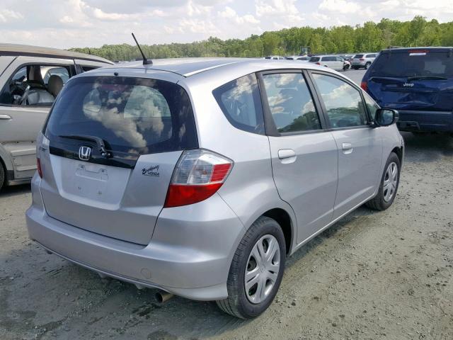 JHMGE8H32BC028539 - 2011 HONDA FIT SILVER photo 4