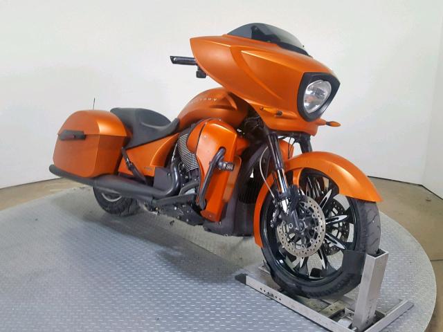 5VPDW36N7D3025620 - 2013 VICTORY MOTORCYCLES CROSS COUN ORANGE photo 2