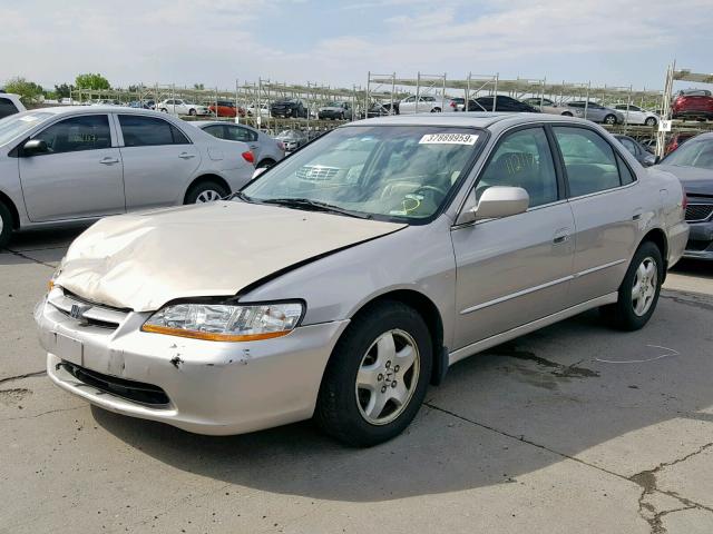 1HGCG1655XA020512 - 1999 HONDA ACCORD EX SILVER photo 2