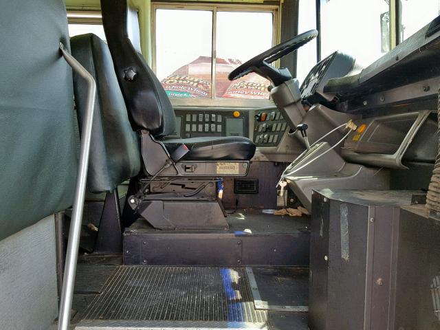 4UZAAXBV22CJ93378 - 2002 FREIGHTLINER CHASSIS FS 黄色 照片 5