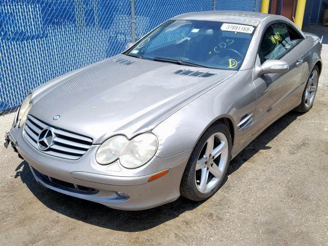 WDBSK75FX4F064363 - 2004 MERCEDES-BENZ SL 500 SILVER photo 2