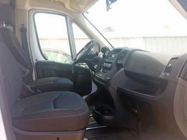 3C6TRVNG1HE524936 - 2017 RAM PROMASTER WHITE photo 5