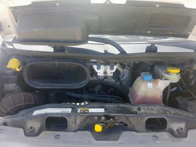 3C6TRVNG1HE524936 - 2017 RAM PROMASTER WHITE photo 7