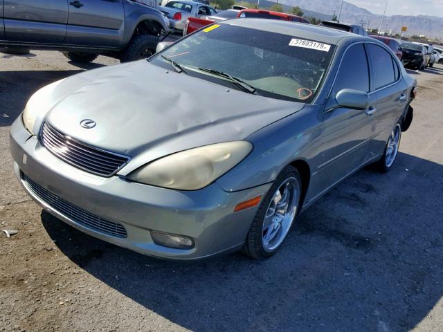 JTHBF30G830144744 - 2003 LEXUS ES 300 GREEN photo 2