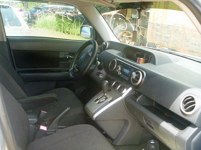 JTLZE4FE8A1111303 - 2010 TOYOTA SCION XB 银色 照片 5