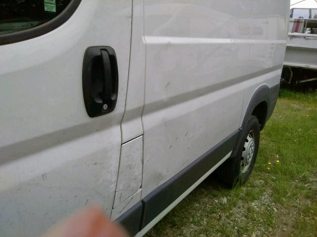3C6TRVNG1HE522829 - 2017 RAM PROMASTER WHITE photo 9