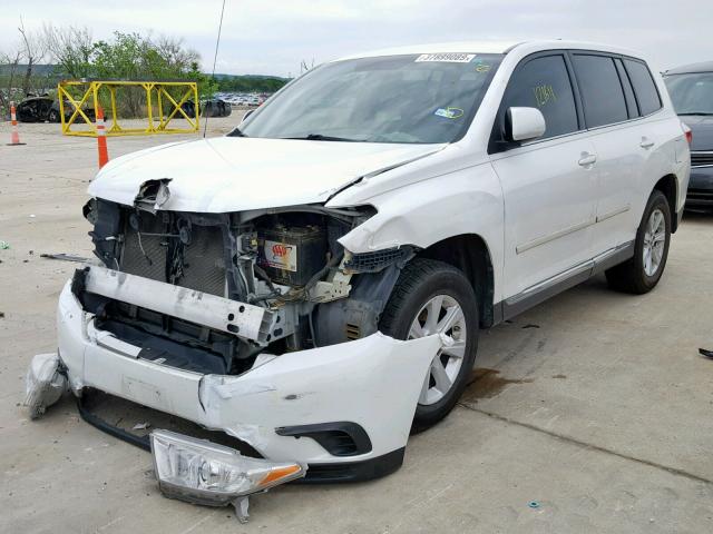 5TDZA3EH3BS011255 - 2011 TOYOTA HIGHLANDER WHITE photo 2