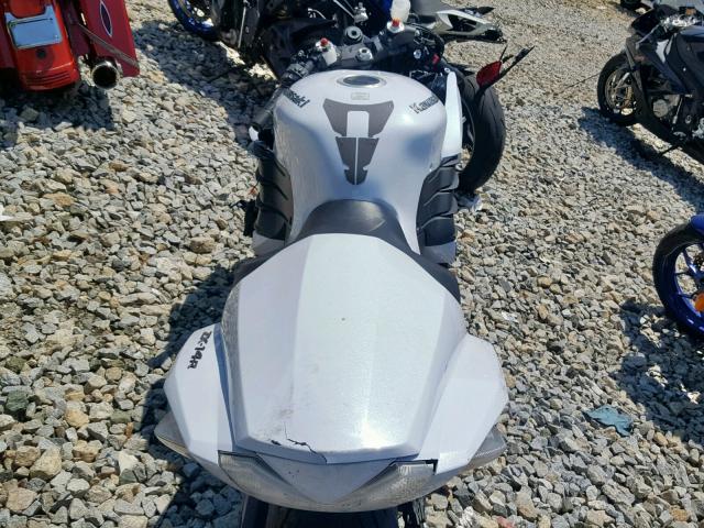 JKBZXNE14DA011056 - 2013 KAWASAKI ZX1400 E WHITE photo 6