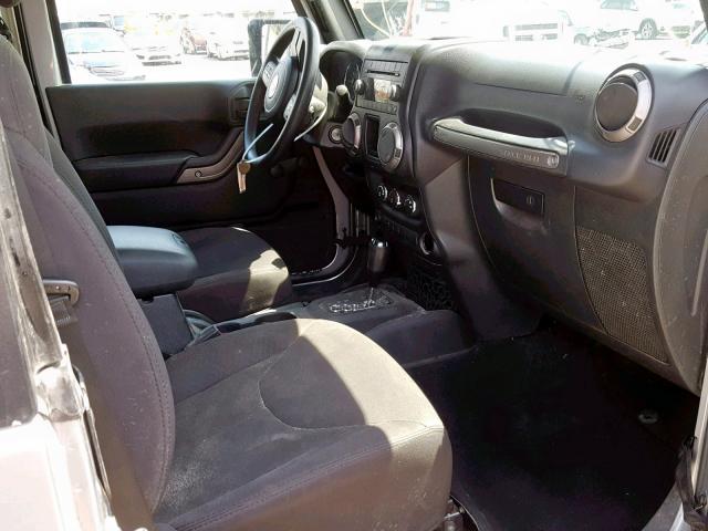 1C4AJWAGXFL638568 - 2015 JEEP WRANGLER S ვერცხლისფერი ფოტო 5