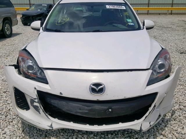 JM1BL1TF2D1847933 - 2013 MAZDA 3 I WHITE photo 9