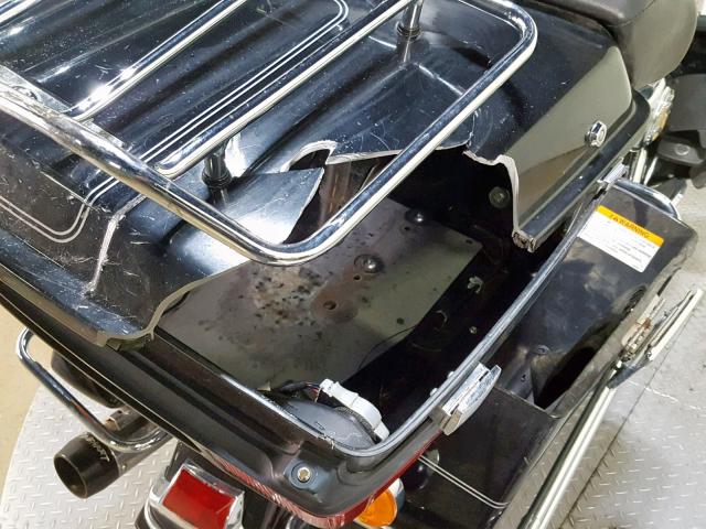 1HD1FCW116Y710313 - 2006 HARLEY-DAVIDSON FLHTCUI BLACK photo 13