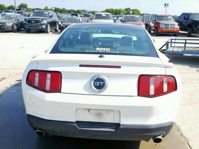 1ZVBP8CH5A5119314 - 2010 FORD MUSTANG GT WHITE photo 10