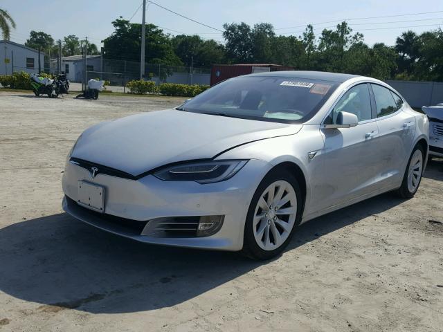 5YJSA1E28HF229559 - 2017 TESLA MODEL S SILVER photo 2