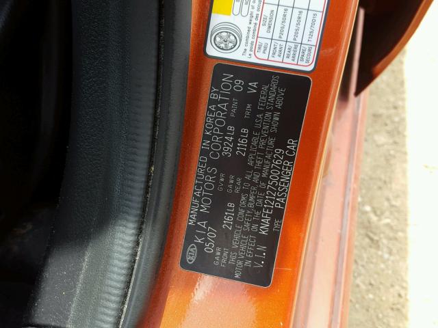 KNAFE121275007629 - 2007 KIA SPECTRA EX ORANGE photo 10