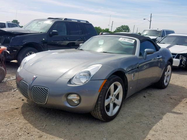 1G2MB33B16Y108264 - 2006 PONTIAC SOLSTICE SILVER photo 2