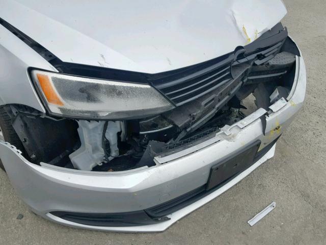 3VW2K7AJ8EM313480 - 2014 VOLKSWAGEN JETTA BASE SILVER photo 9