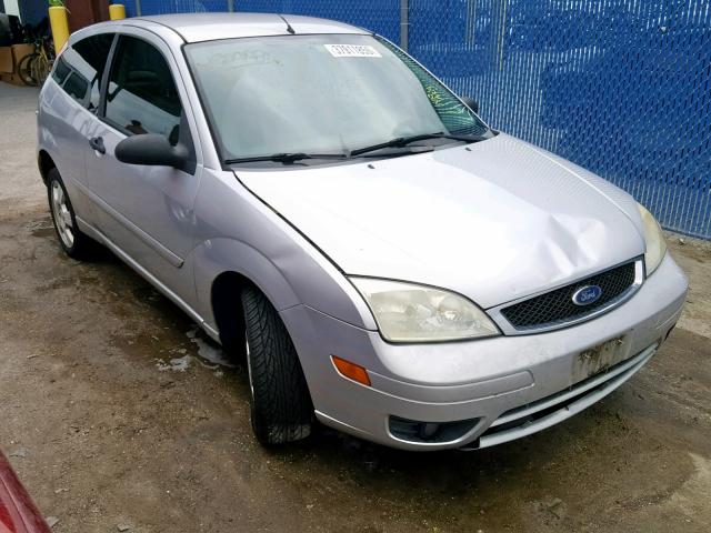 1FAFP31N76W143704 - 2006 FORD FOCUS ZX3 SILVER photo 1