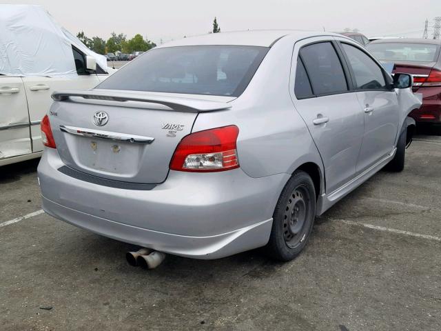 JTDBT923571017330 - 2007 TOYOTA YARIS SILVER photo 4