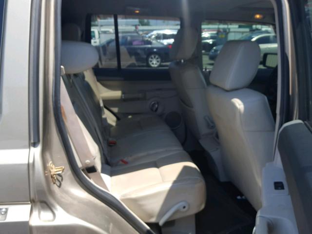 1J8HG58296C127833 - 2006 JEEP COMMANDER GOLD photo 6