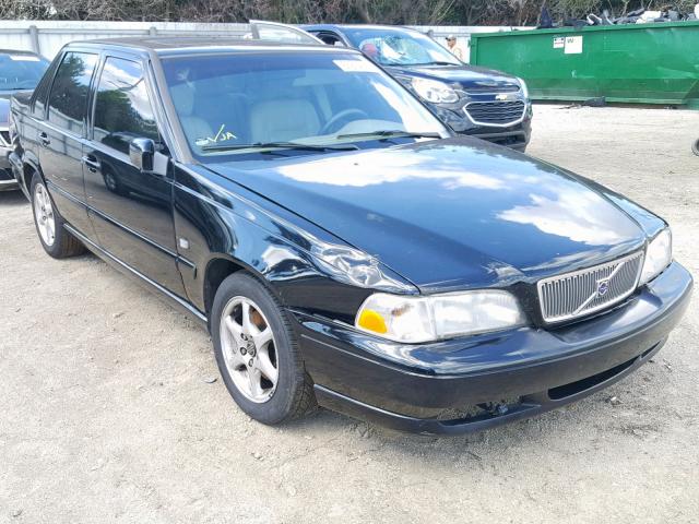 YV1LS55A3X1565637 - 1999 VOLVO S70 BLACK photo 1