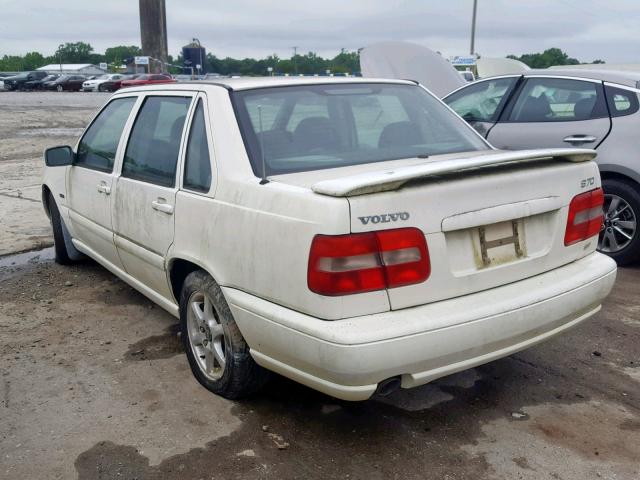 YV1LS5646W1448481 - 1998 VOLVO S70 GLT WHITE photo 3