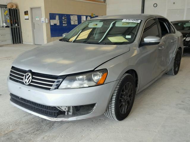 1VWAP7A36DC050212 - 2013 VOLKSWAGEN PASSAT S SILVER photo 2