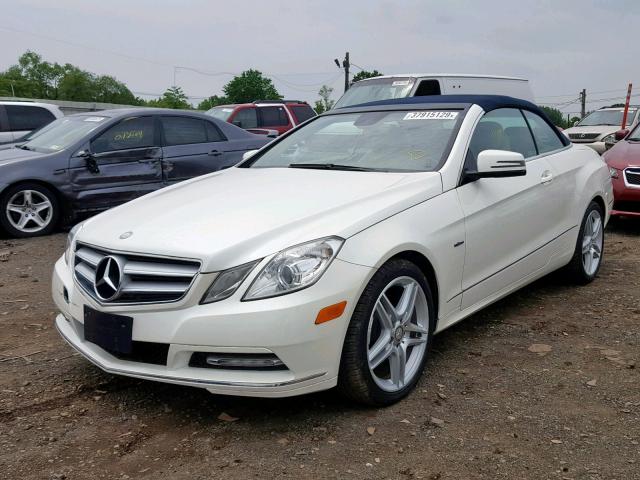 WDDKK5KF2CF141998 - 2012 MERCEDES-BENZ E 350 WHITE photo 2